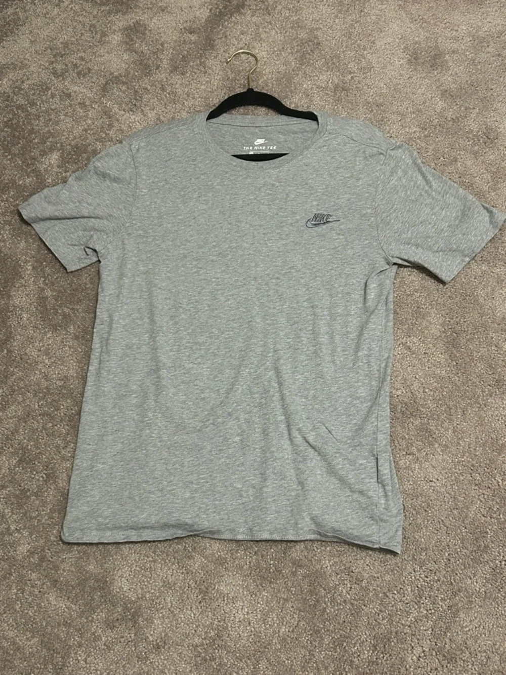Nike Short Sleeve Crew Tee in Heather Gray with Small Logo